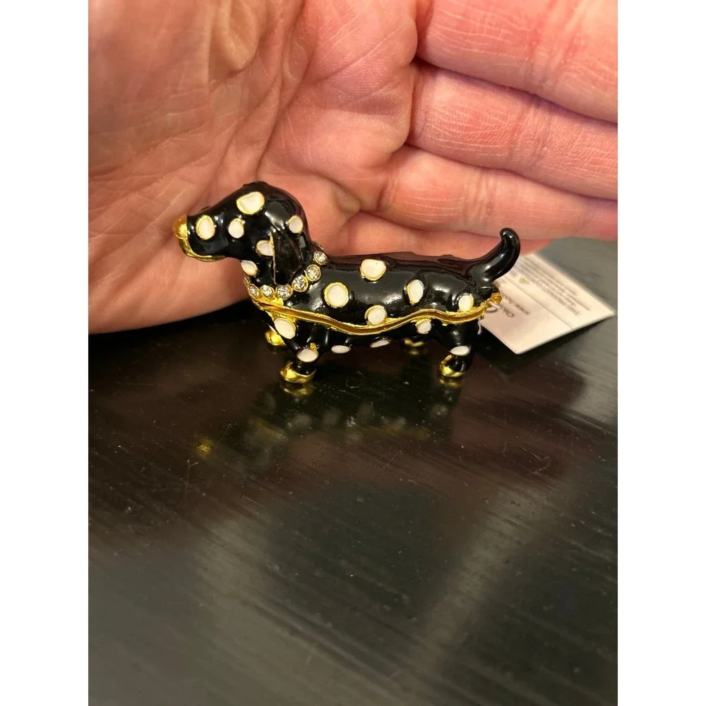 Black and white polkadot dash hound trinket box
